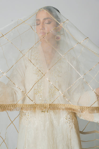 Channdi Raat Embroidered Kurta with Pants