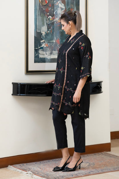 Appliqued Short Kurta