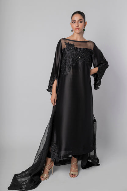 Floating Petal in  Black