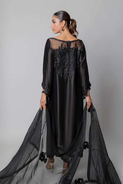 Floating Petal in  Black