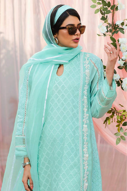 Preet in Mint Green