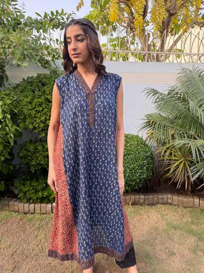 Neela Amber  |  Pure Lawn 3 Kali Kurta