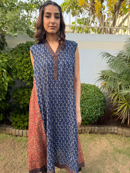Neela Amber  |  Pure Lawn 3 Kali Kurta