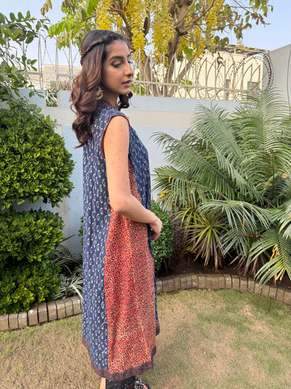 Neela Amber  |  Pure Lawn 3 Kali Kurta