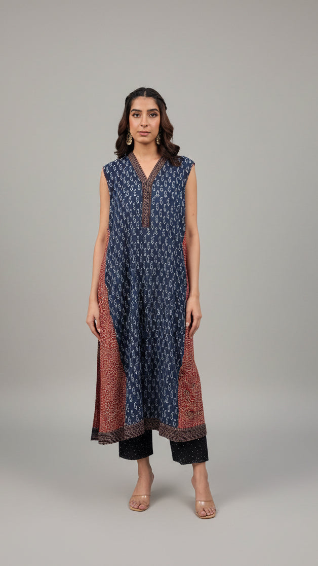 Neela Amber  |  Pure Lawn 3 Kali Kurta