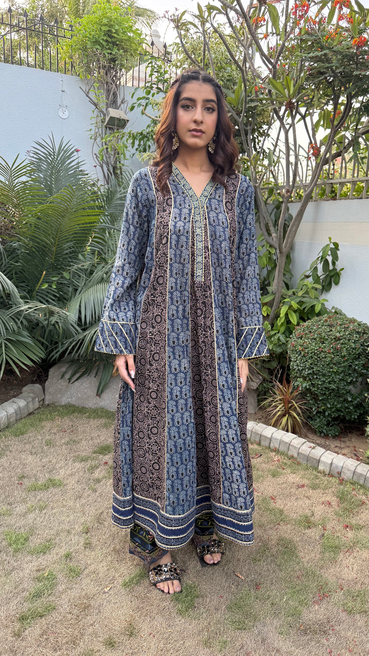 Indigo and black Kali Dar Kurta