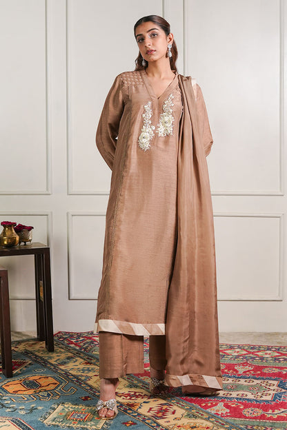 MOCHA KURTA AND TROUSER SET
