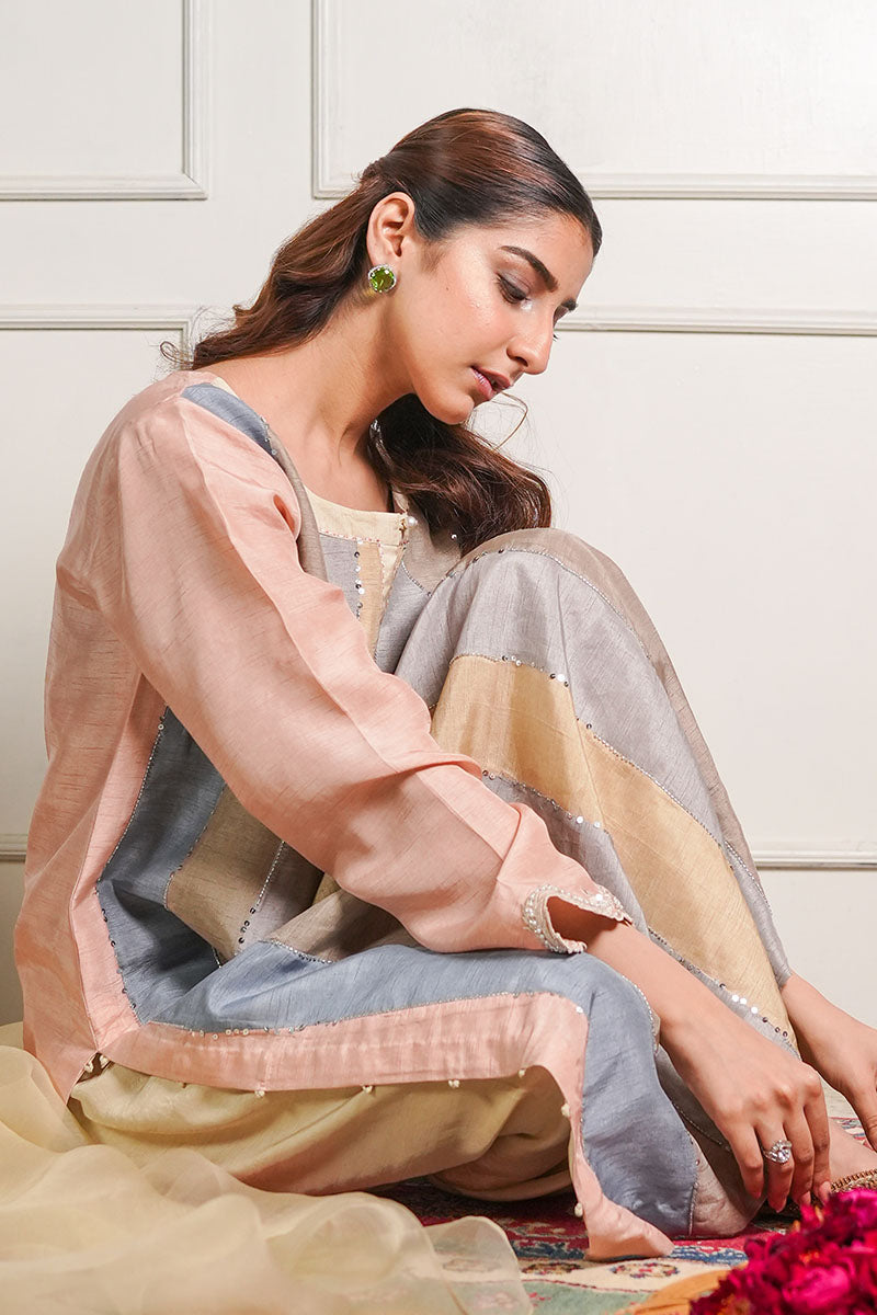 STRIPE KURTA AND TROUSER SET